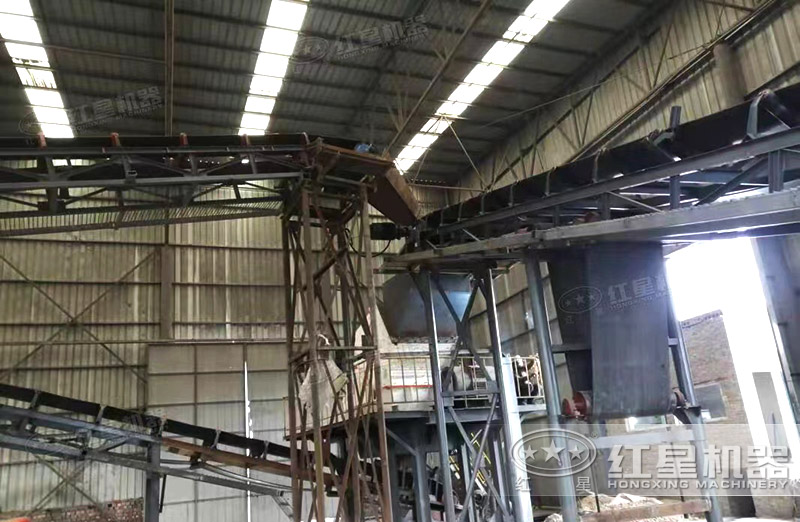 鄂破+反擊破配置的生產(chǎn)線現(xiàn)場(chǎng)