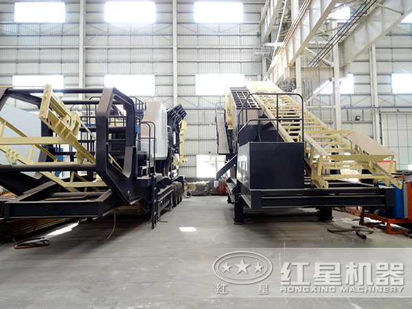 河南紅星移動(dòng)石子破碎機(jī)廠(chǎng)家車(chē)間一角