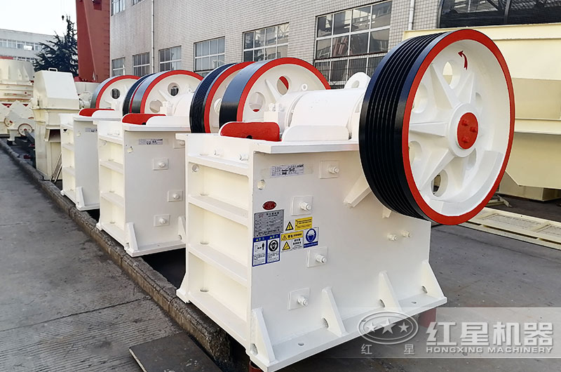 顎式白云石破碎機(jī)圖片