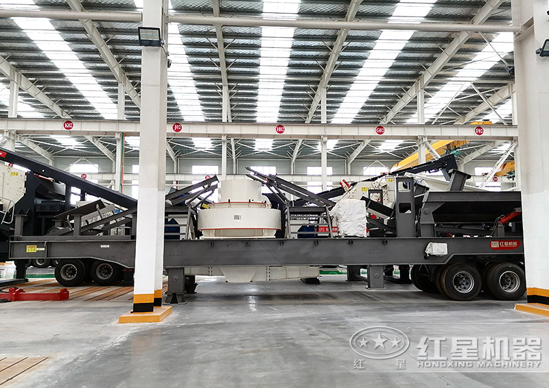 移動制砂機(jī)，分履帶和輪胎兩種