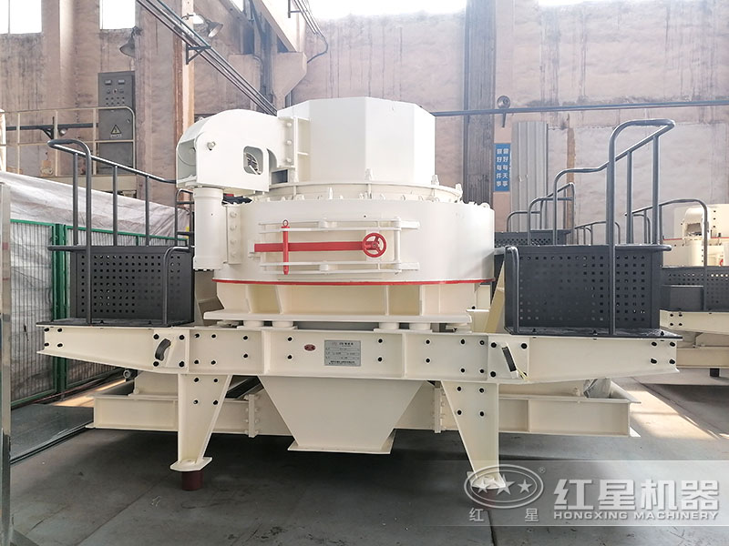 進料尺寸為硬料：35mm,軟料30mm，處理能力120-180t/h，雙電機功率為4p 110kw