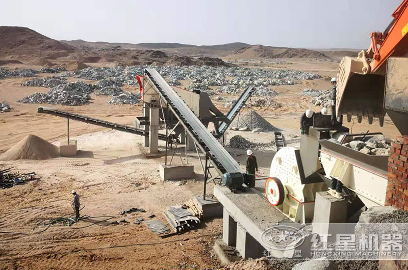 錘式破碎機(jī)在破碎生產(chǎn)線(xiàn)現(xiàn)場(chǎng)