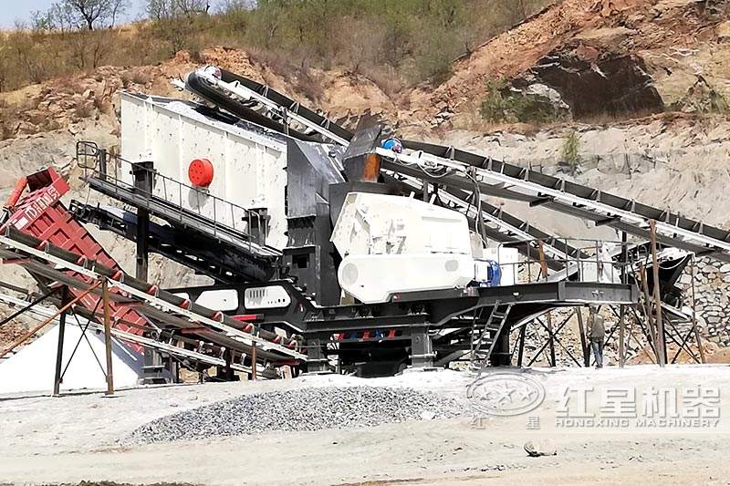 移動(dòng)打石機(jī)作業(yè)現(xiàn)場