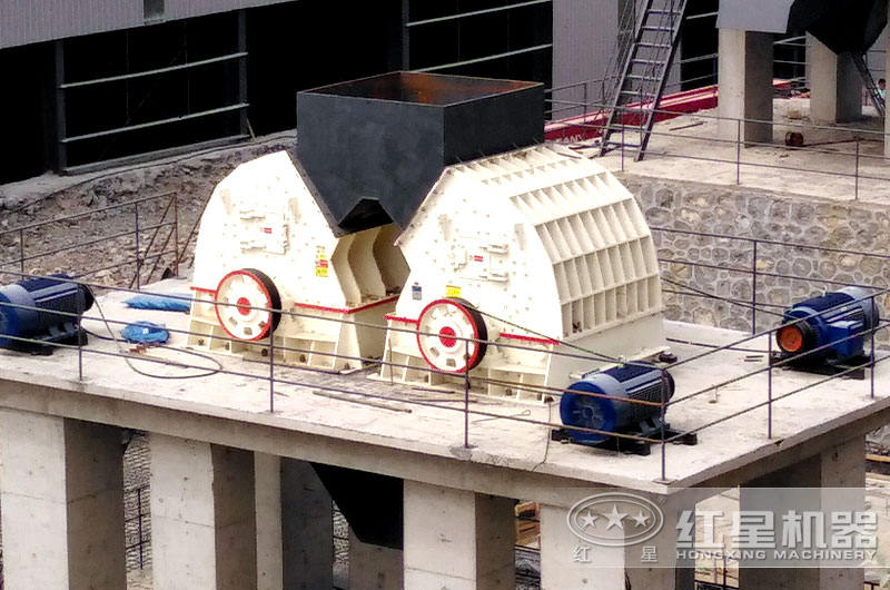 兩臺(tái)錘破共同作業(yè)，提高效率