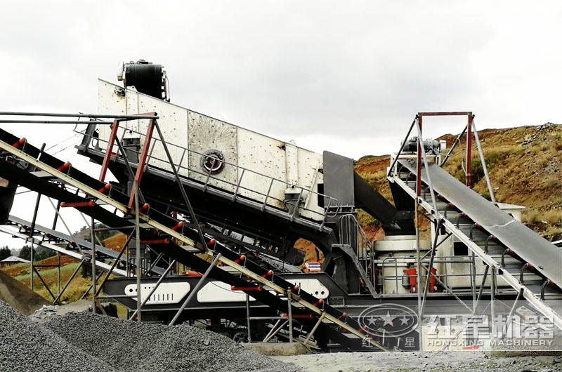 圓錐破移動式破碎站，二段中碎+篩分