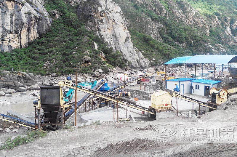 制砂生產(chǎn)線現(xiàn)場(chǎng)圖片
