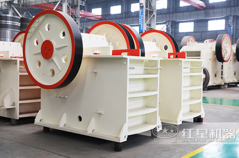 石子廠現(xiàn)在的行情怎么樣？石子破碎機整套設(shè)備有哪些？