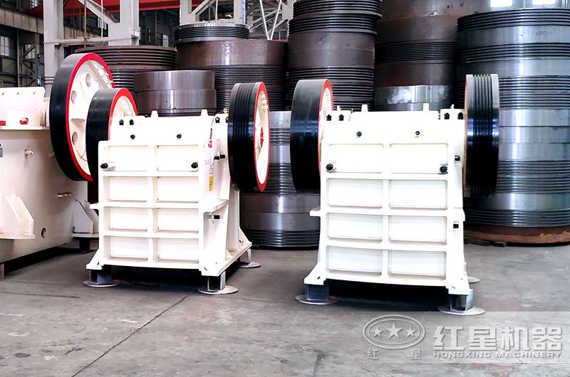 PEX細(xì)鄂式破石機(jī)，出料粒度整齊度高