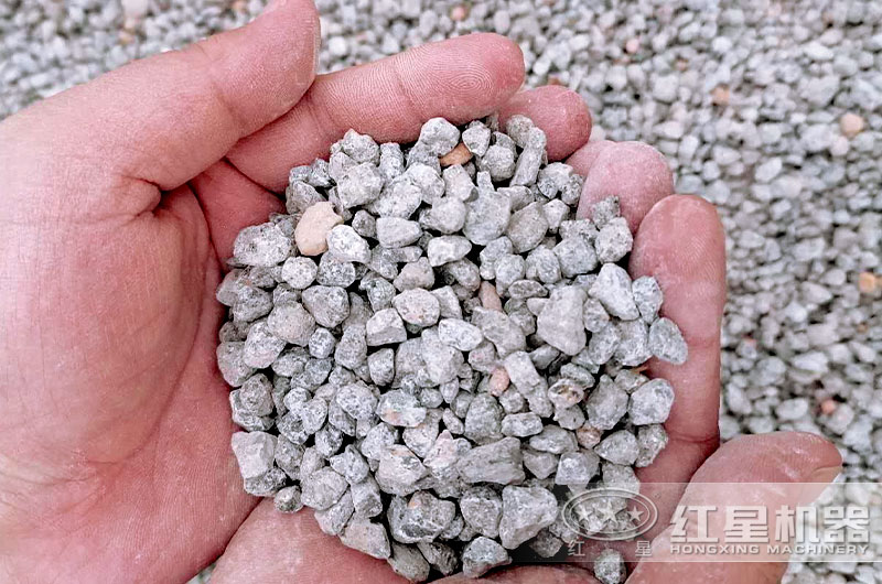 專業(yè)制砂機(jī)生產(chǎn)成品粒形好，整齊度高